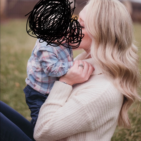 🔴SOLD🔴 Hidden Crown Halo Extensions - Picture 4 of 5